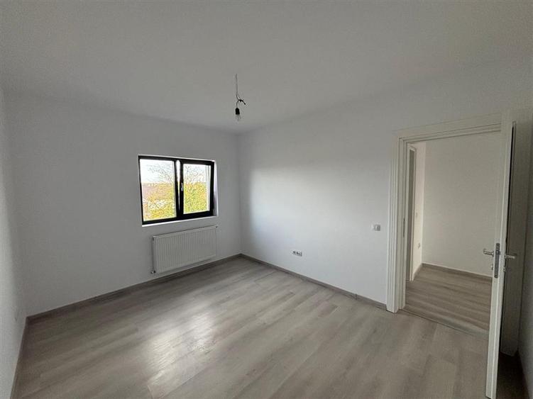 Apartament cu 2 camere semidecomandat în Dancu