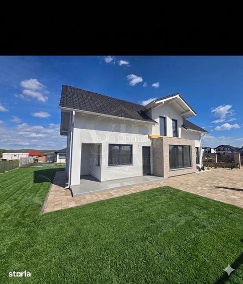 Casa individuala cu 4 camere,138 mp utili,400 mp teren,Orizont