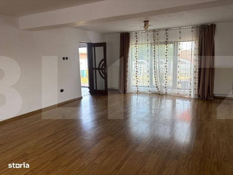 Casă cu 4 camere în Buicești