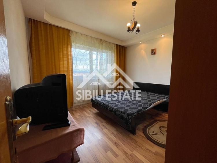 Apartament cu 2 camere decomandat, mobilat în Vasile Aaron