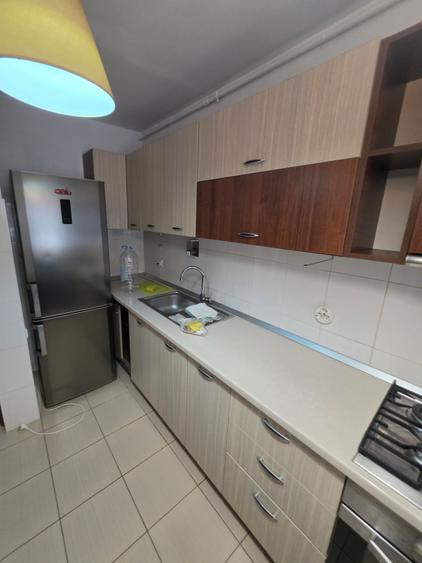 Apartament cu 2 camere decomandat în Vest