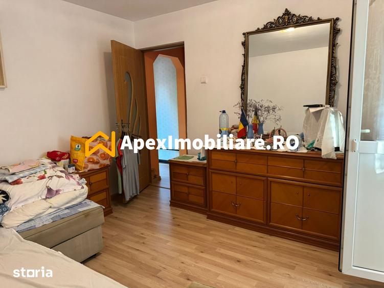 Apartament cu 3 camere decomandat, mobilat în Militari