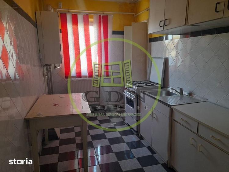 Apartament cu 2 camere decomandat în Central