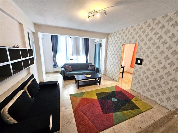 Apartament cu 2 camere decomandat, mobilat în Ultracentral