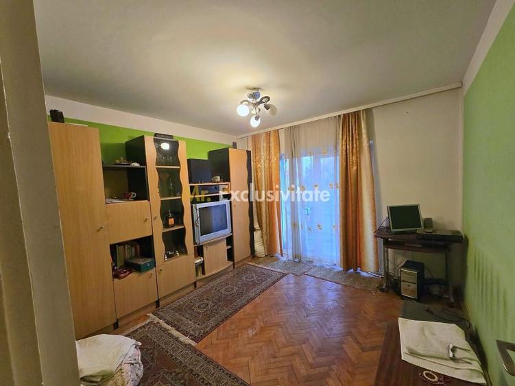 Apartament cu 2 camere decomandat, mobilat în Botizului