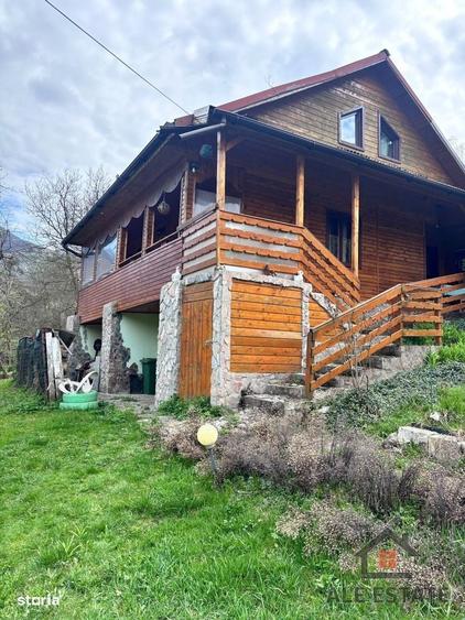 Casă cu 4 camere în Ocoliș