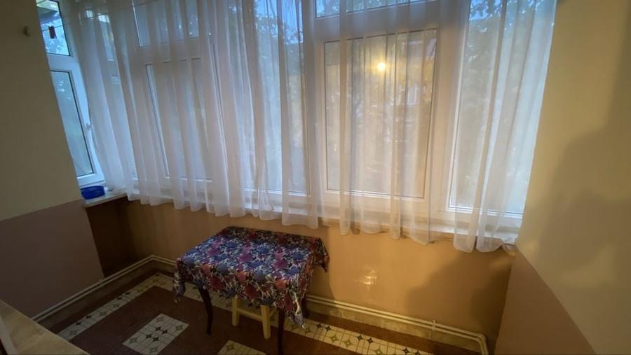 Apartament cu 3 camere decomandat în Faleza Nord