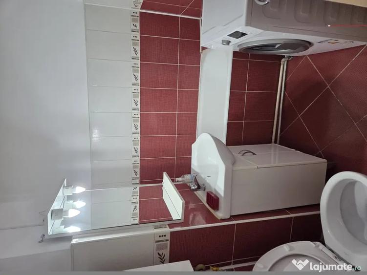 Apartament cu 2 camere decomandat în Sud