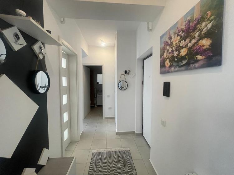 Apartament cu 2 camere decomandat în Vest