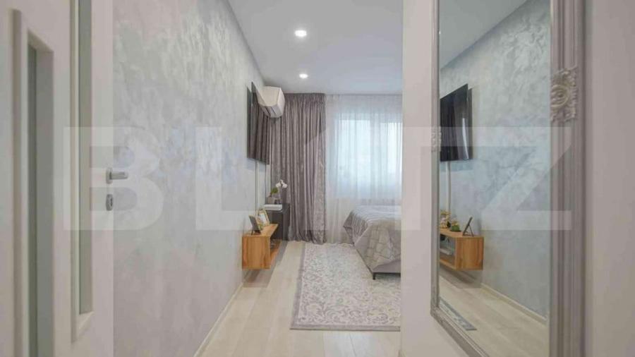 Apartament cu 4 camere decomandat în Tractorul