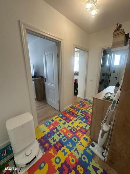 Apartament cu 3 camere în Est