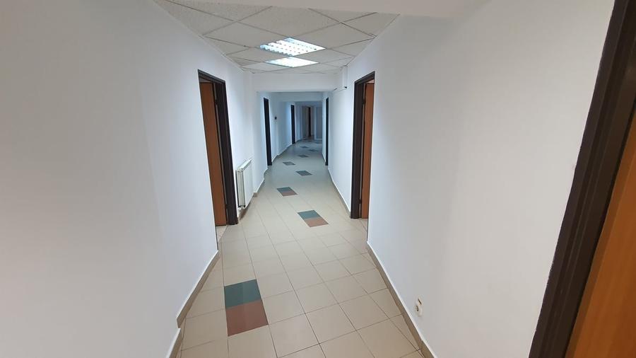 Spațiu comercial, de 1,100 mp, în Unirii