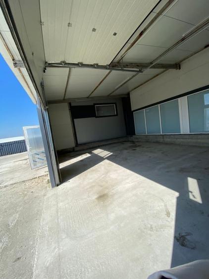 Spațiu comercial, de 220 mp, în Malu Mare