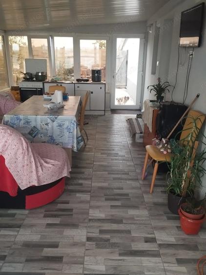 Casă cu 4 camere cu Teren 740 Mp în Pișchia