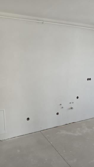 Apartament cu 3 camere semidecomandat în Apahida
