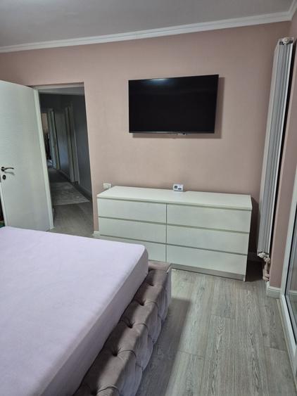 Apartament cu 3 camere decomandat în Tomis Nord
