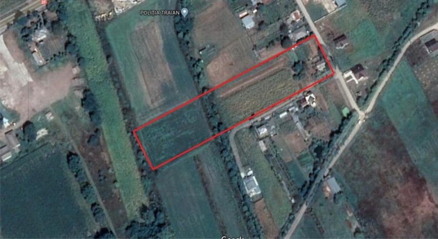 Teren de 10000 mp, în Traian