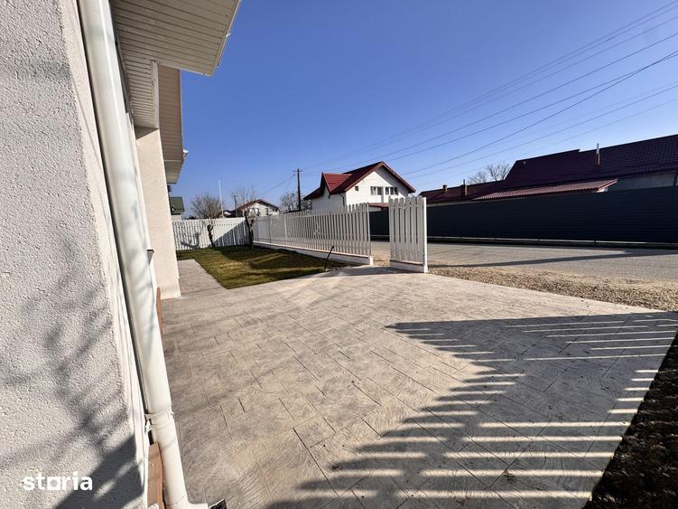 Casă cu 4 camere cu Teren 350 Mp în Crevedia