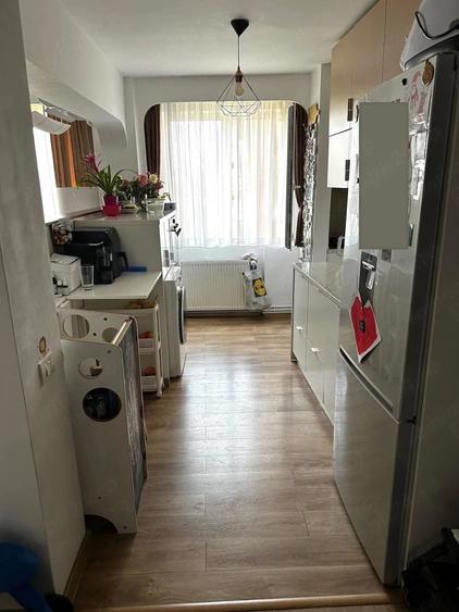 Apartament cu 4 camere decomandat în Circumvalațiunii