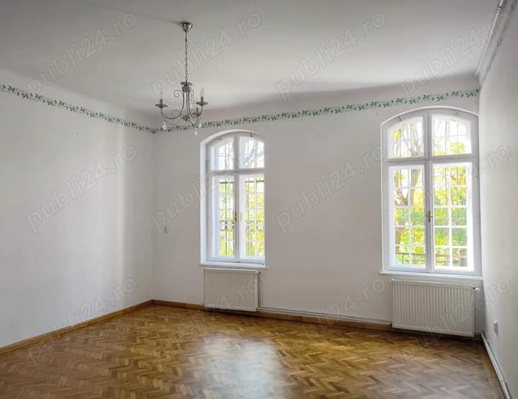 Spațiu comercial, de 200 mp, în Ultracentral