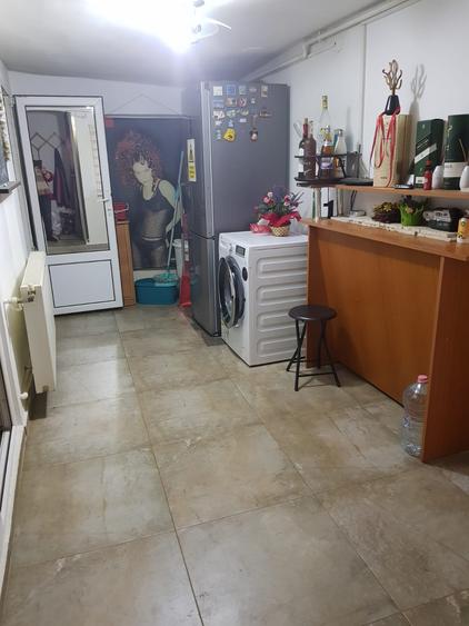 Casă cu 3 camere cu Canalizare în Casa de Cultură