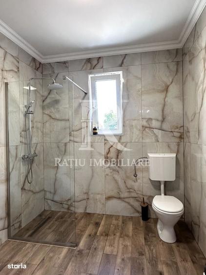 Casă cu 4 camere în Sânmartin