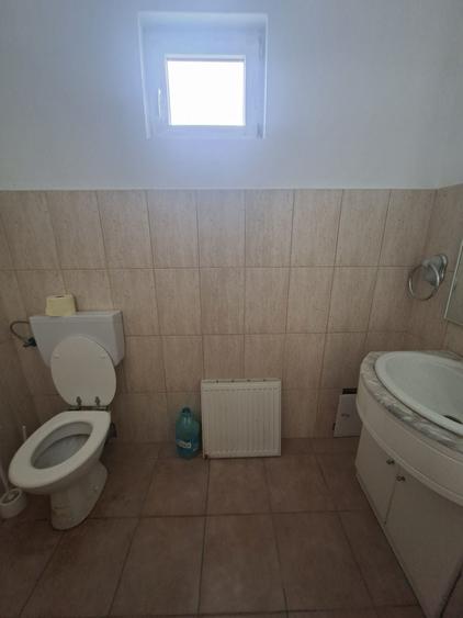 Casă cu 3 camere în Fiscut