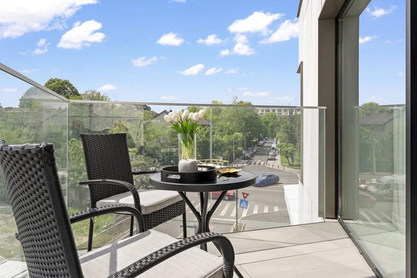 Apartament cu 3 camere, mobilat în Floreasca