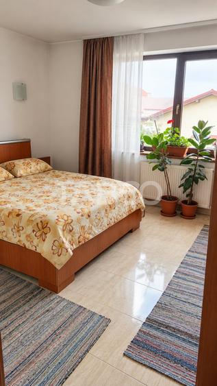 Apartament cu 2 camere semidecomandat, mobilat în Bună Ziua