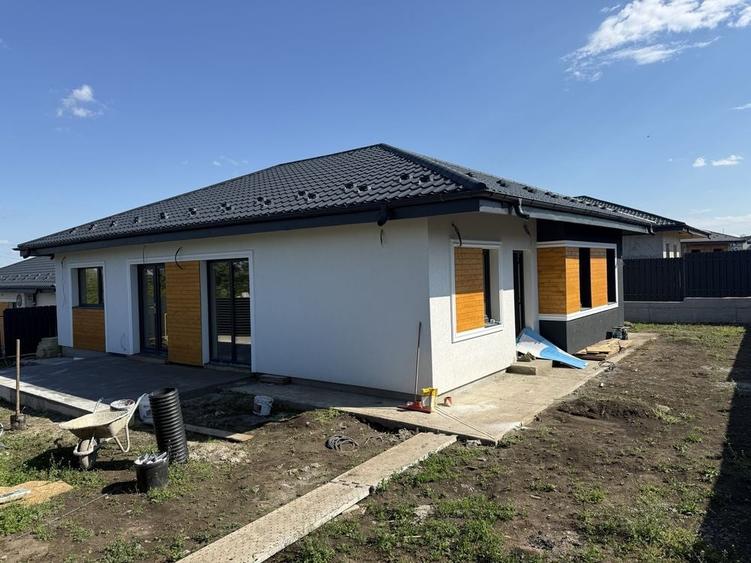 Casă cu 4 camere în Horpaz