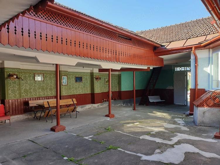 Casă cu 3 camere cu Teren 1169 Mp în Lăpușnicu Mare