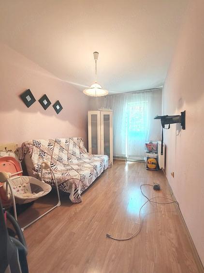 Apartament cu 4 camere decomandat în Ultracentral
