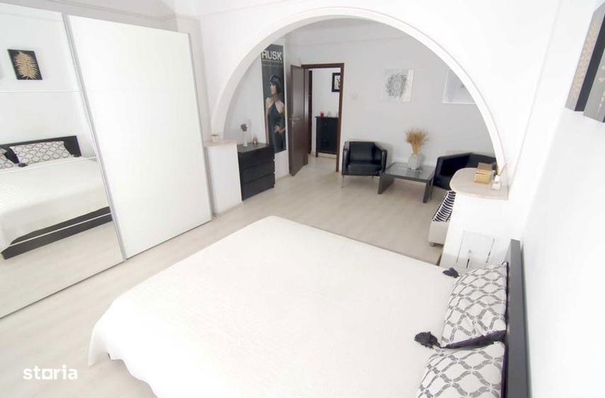 Apartament cu 3 camere în Tineretului