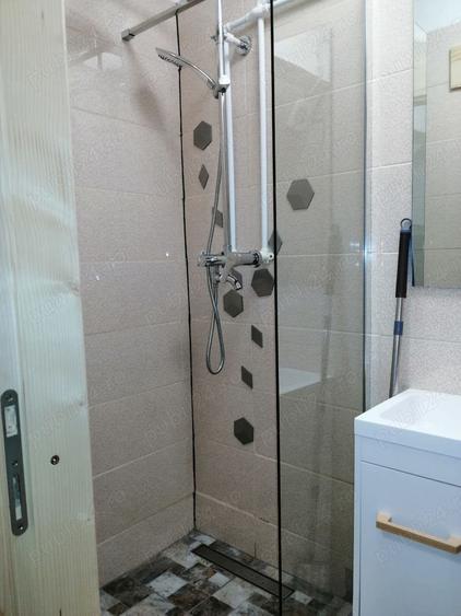 Apartament cu 3 camere în Telecabinei