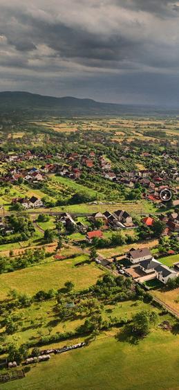 Teren Construcții intravilan de 1278 mp, în Central