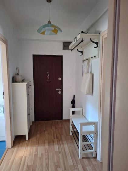 Apartament cu 2 camere decomandat în Crângași