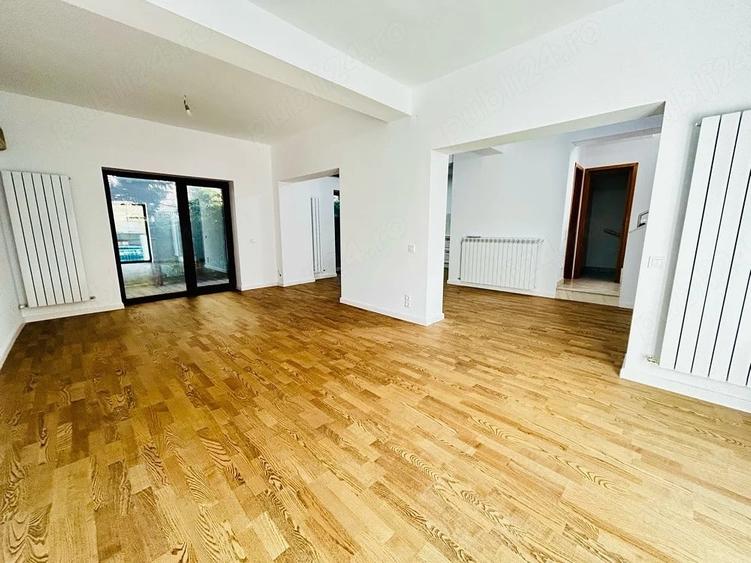 Casă cu 6 camere cu Teren 250 Mp în Domenii