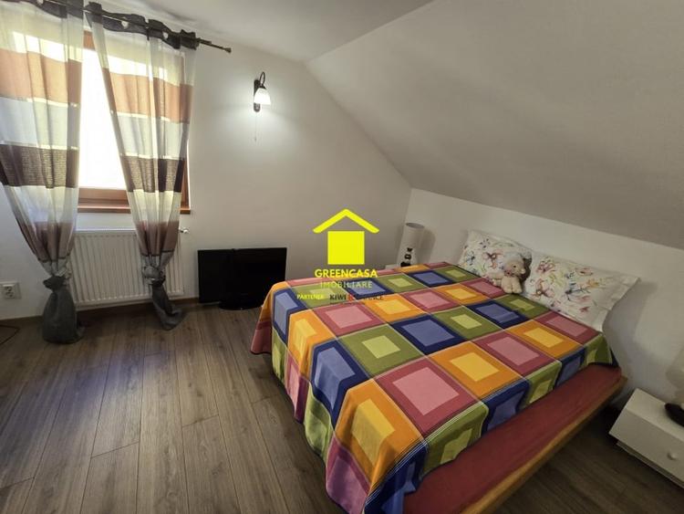 Casă individuală cu 7 camere cu Canalizare în Borhanci