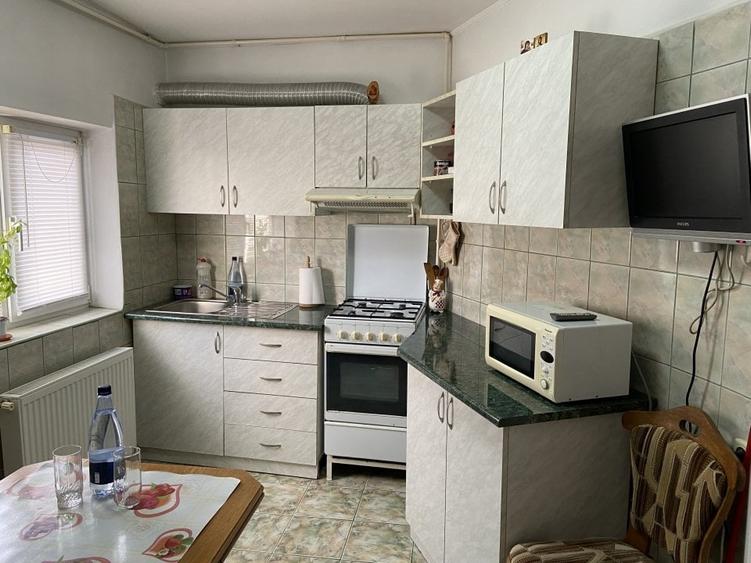 Apartament cu 2 camere decomandat în Calea Călărașilor