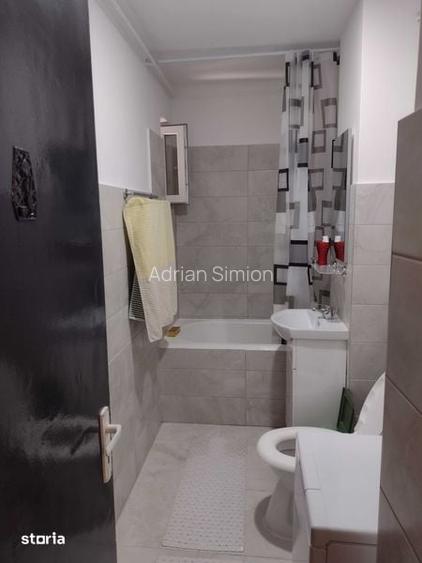 Inchiriez apartament - Ramnicu Valcea - cu contract - 200 Euro