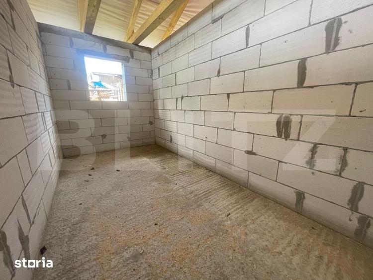 Casă cu 3 camere cu Teren 1350 Mp în Meseșenii de Jos