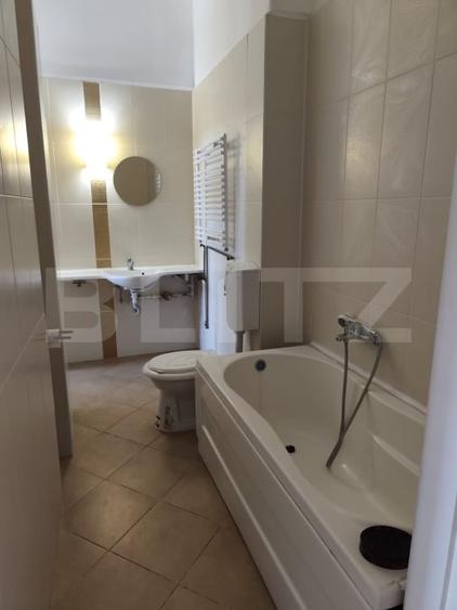 Apartament renovat complet situat in zona ultracentrala in cladire istorica - 17