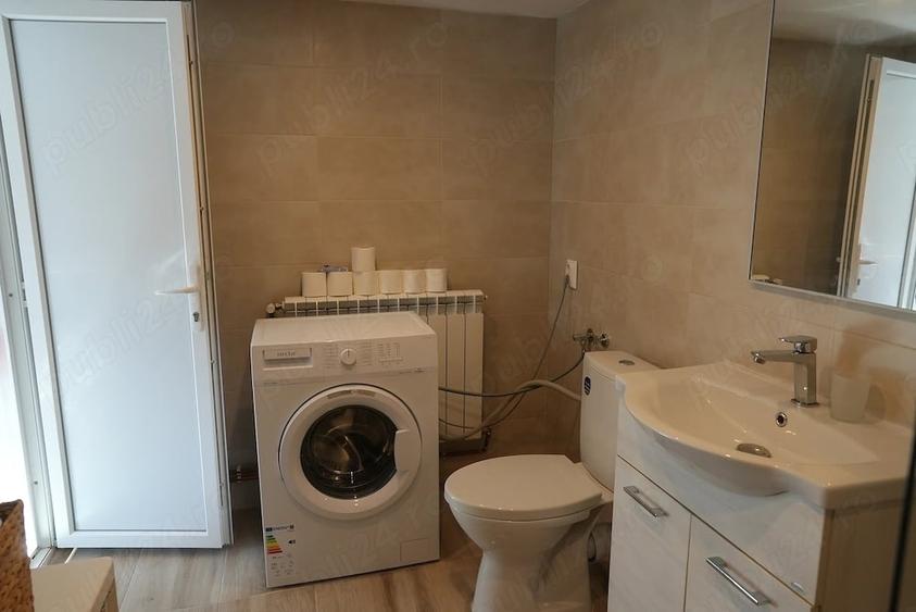 Casă cu Teren 1200 Mp în Runcu