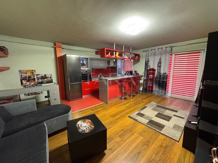 Apartament cu 2 camere semidecomandat, mobilat în Florești