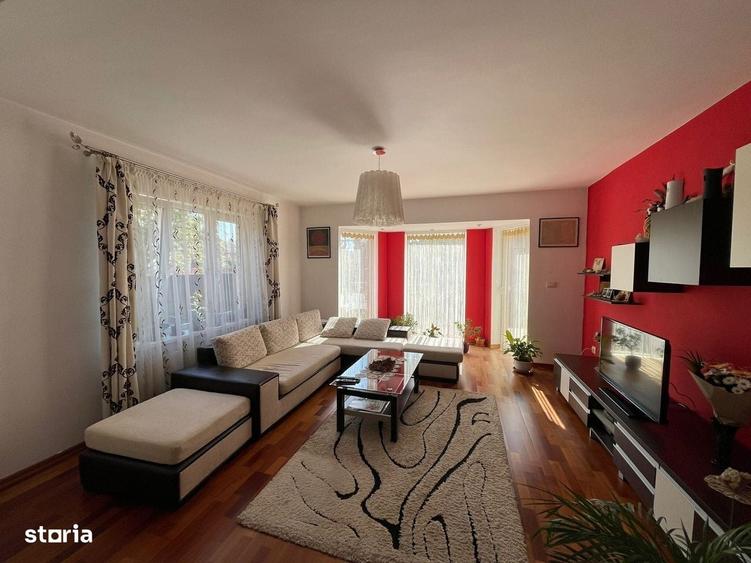 Casă cu 4 camere în Complex Studențesc