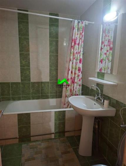 Apartament de inchiriat 2 camere decomandat Sibiu Strand - 4