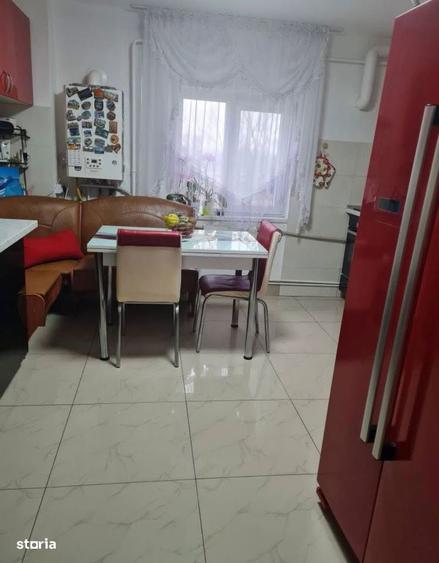 Apartament cu 4 camere în Girocului