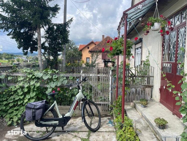 Casă cu 6 camere cu Teren 1655 Mp în Vama Buzăului