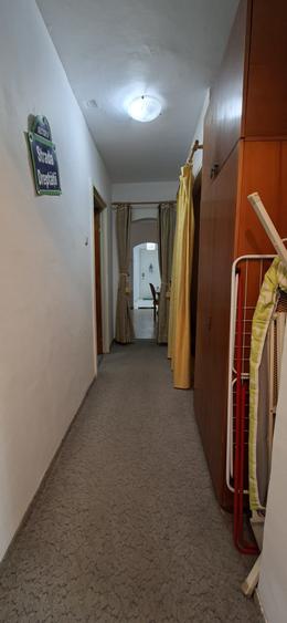 Apartament cu 4 camere semidecomandat în Drumul Taberei