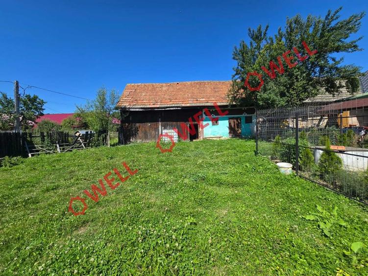 Casă cu 2 camere cu Teren 882 Mp în Floroaia